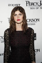 Alexandra Daddario : alexandra-daddario-1383155226.jpg