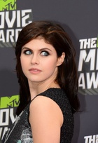 Alexandra Daddario : alexandra-daddario-1383422503.jpg