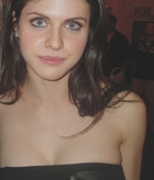 Alexandra Daddario : alexandra-daddario-1383590324.jpg