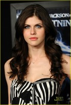 Alexandra Daddario : alexandra-daddario-1383590349.jpg