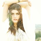 Alexandra Daddario : alexandra-daddario-1384278343.jpg