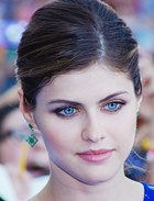 Alexandra Daddario : alexandra-daddario-1394904163.jpg