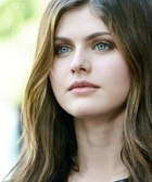 Alexandra Daddario : alexandra-daddario-1394904178.jpg