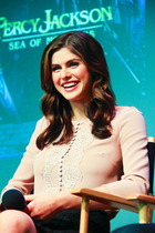 Alexandra Daddario : alexandra-daddario-1402614225.jpg