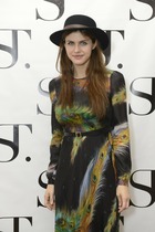 Alexandra Daddario : alexandra-daddario-1405236373.jpg