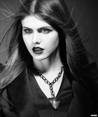 Alexandra Daddario : alexandra-daddario-1407166263.jpg