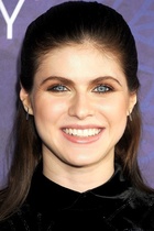 Alexandra Daddario : alexandra-daddario-1410021135.jpg