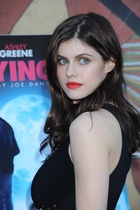 Alexandra Daddario : alexandra-daddario-1434346547.jpg