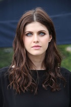 Alexandra Daddario : alexandra-daddario-1440530280.jpg