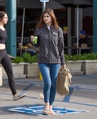 Alexandra Daddario : alexandra-daddario-1446577635.jpg