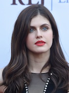 Alexandra Daddario : alexandra-daddario-1477575798.jpg