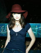 Alexis Bledel : TI4U_u1158938542.jpg