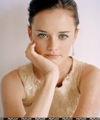 Alexis Bledel : alexis_bledel_1285018457.jpg