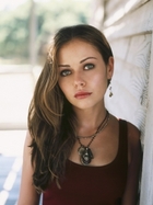 Alexis Dziena : TI4U_u1155778428.jpg