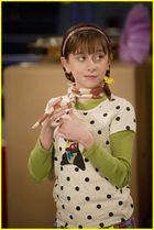 Allisyn Ashley Arm : allisynashleyarm_1249737204.jpg