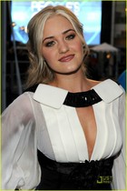 Amanda Michalka : amanda_michalka_1294291063.jpg