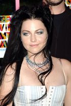 Amy Lee : amy-lee-1380382351.jpg