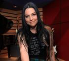 Amy Lee : amy-lee-1388071278.jpg