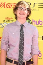 Angus T. Jones : angus-t-jones-1341188229.jpg