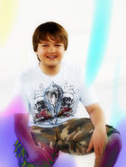 Angus T. Jones : angus-t-jones-1398774176.jpg