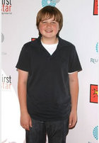 Angus T. Jones : angustjones_1240184665.jpg