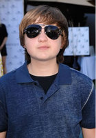 Angus T. Jones : angustjones_1240184672.jpg