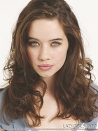 Anna Popplewell : anna_popplewell_1252122470.jpg