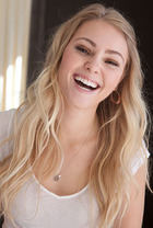 AnnaSophia Robb : annasophia-robb-1322508591.jpg