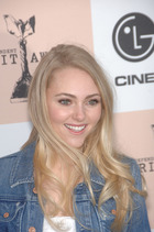 AnnaSophia Robb : annasophia-robb-1398688648.jpg