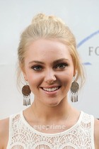 AnnaSophia Robb : annasophia-robb-1398688905.jpg