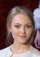 AnnaSophia Robb : annasophia-robb-1469467055.jpg