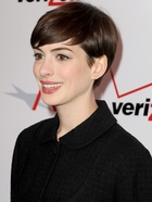 Anne Hathaway : anne-hathaway-1360234860.jpg