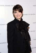 Anne Hathaway : anne-hathaway-1360235102.jpg