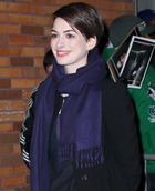 Anne Hathaway : anne-hathaway-1360235495.jpg