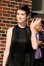 Anne Hathaway : anne-hathaway-1360236507.jpg