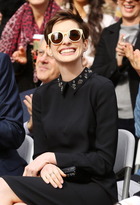 Anne Hathaway : anne-hathaway-1360238036.jpg