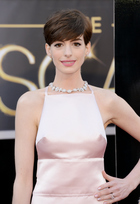 Anne Hathaway : anne-hathaway-1361766548.jpg