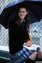 Anne Hathaway : anne-hathaway-1363413420.jpg