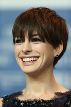 Anne Hathaway : anne-hathaway-1363418366.jpg