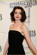 Anne Hathaway : anne-hathaway-1363584803.jpg