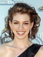 Anne Hathaway : anne-hathaway-1363585078.jpg