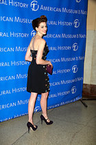 Anne Hathaway : anne-hathaway-1363976037.jpg