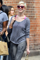 Anne Hathaway : anne-hathaway-1369240158.jpg