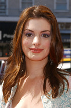 Anne Hathaway : anne-hathaway-1378056238.jpg