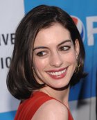 Anne Hathaway : anne-hathaway-1378056267.jpg