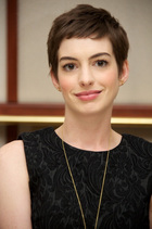 Anne Hathaway : anne-hathaway-1378304606.jpg