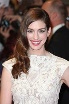 Anne Hathaway : anne-hathaway-1379111675.jpg