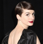 Anne Hathaway : anne-hathaway-1379354341.jpg