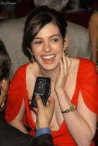 Anne Hathaway : anne-hathaway-1379617202.jpg