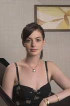 Anne Hathaway : anne-hathaway-1379617326.jpg